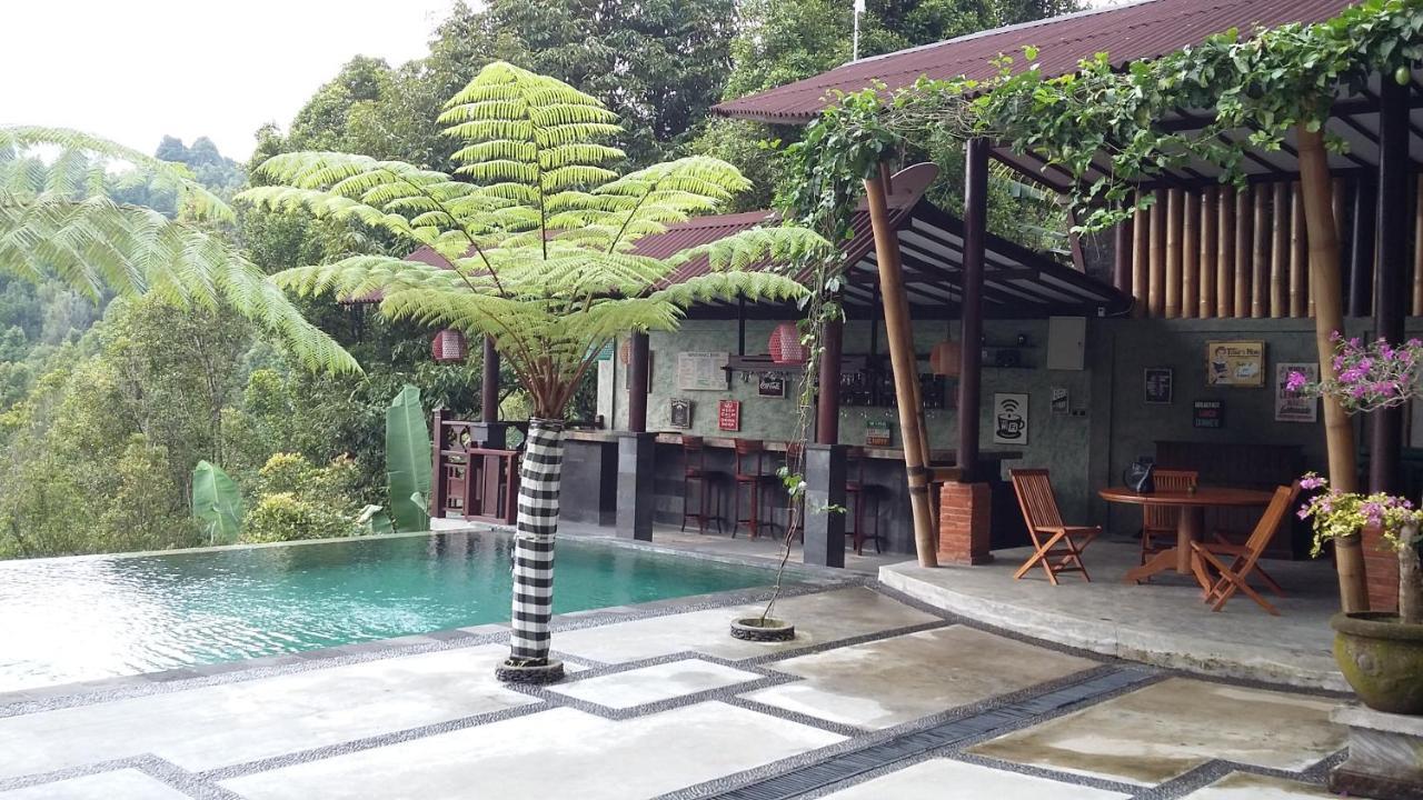 Bintang Munduk Hotel Luaran gambar
